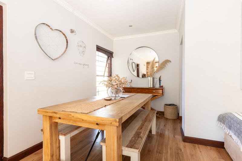 6 Bedroom Property for Sale in Plumstead Western Cape